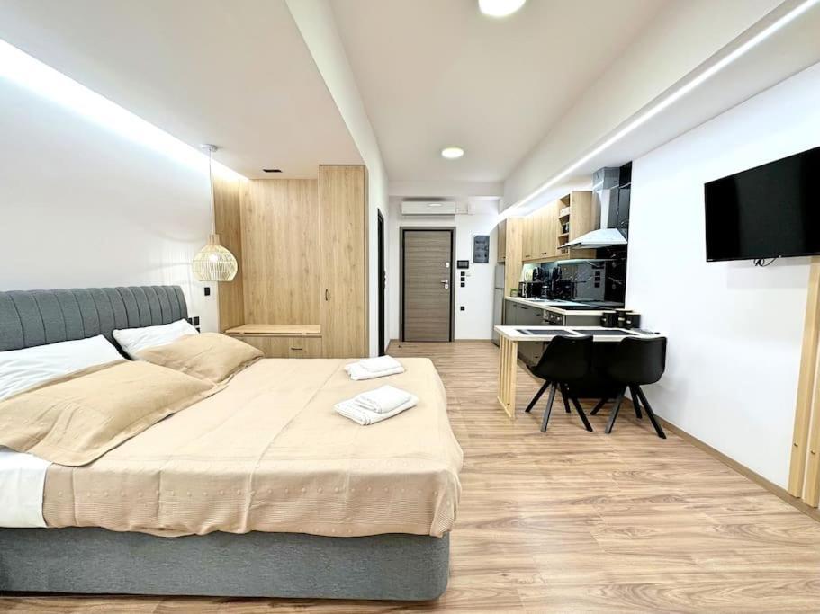 Oasis Luxury Apartments 에레트리아 외부 사진