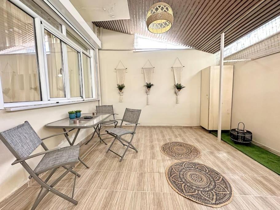 Oasis Luxury Apartments 에레트리아 외부 사진